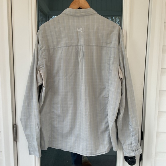 Arc’teryx Men’s Long Sleeve Button Down size XL - Picture 6 of 12